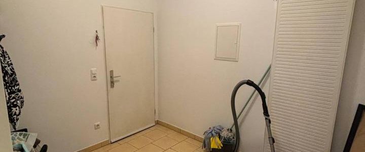 Sehr geräumige 2,5-Zimmer-Wohnung in zentraler Lage - Photo 1