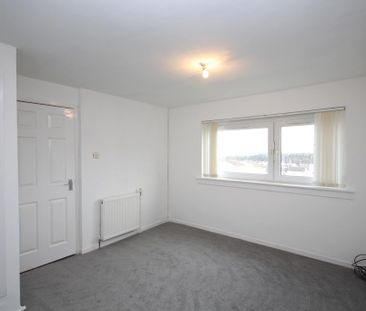 2 bedroom end of terrace house to rent - Photo 4