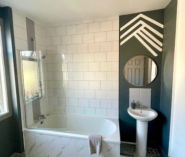 Room in a Shared House, Pendennis St, L6 - Photo 5