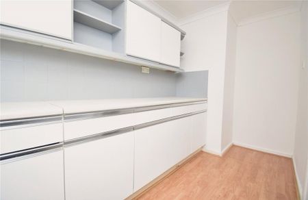 2 bedroom end of terrace house to rent - Photo 5