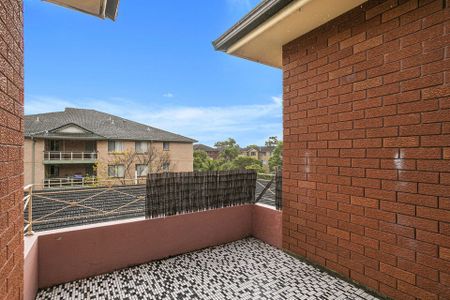 Lifestyle & Location - Photo 5