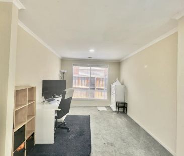 “Beautiful 3-Bedroom house for Lease in Wyndham Vale” - Photo 4