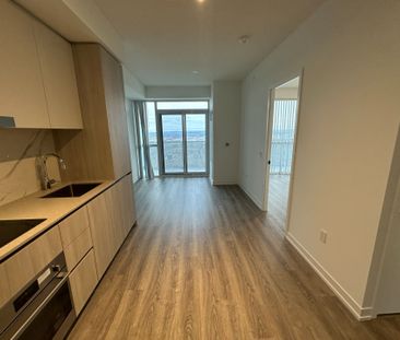 For Lease - 8 Interchange Way Unit# 5205, Vaughan, Ontario - Photo 2