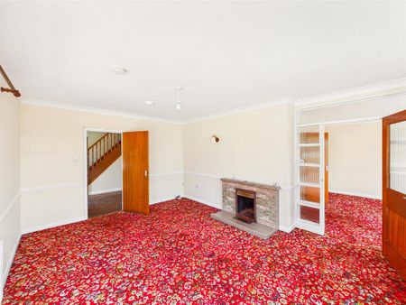 3 bedroom detached bungalow to rent - Photo 2