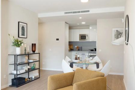 Alquiler de piso en Calle Poeta Muñoz Rojas, 5 - Photo 5