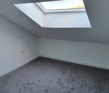 3 bedroom apartment to rent - Photo 4