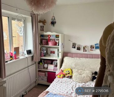 4 bedroom detached house to rent - Photo 4