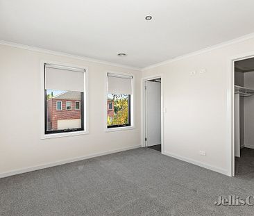 3 McPhie Place, Lake Gardens - Photo 6