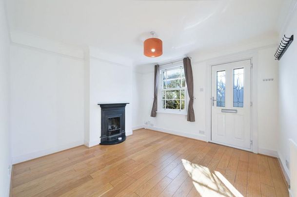 2 bedroom terraced house to rent - Photo 1