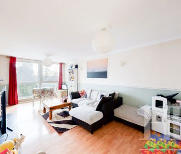 Milton Mount, Crawley, RH10 - Photo 6