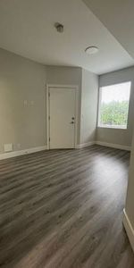 2 Bedroom with garden, view, wifi, high ceilings and upscale finishings - Photo 3