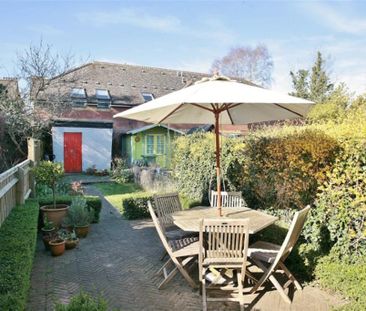 2 bedroom terraced house to rent - Photo 2