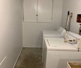 Bright clean 1 bedroom $1800 - Photo 3