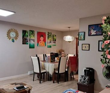 $2,200 - 979 sqft Townhouse (2 bdrm - 2 bath) -Surrey Guildford - Photo 4