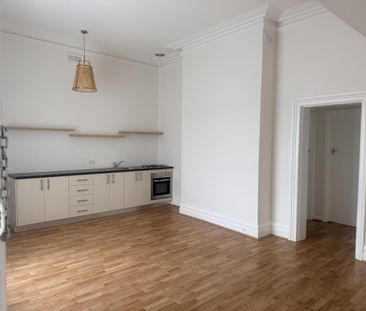 Comfortable unit in Hobart inner city - Photo 3