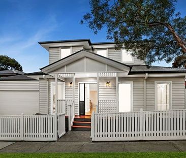 White Picket Fence Beauty - Photo 5