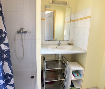 Studio 20 M² en intra- muros proche porte Saint Lazare, - Photo 3