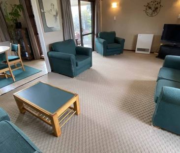 TWO PLUS BEDROOMS - AWAPUNI - Photo 2