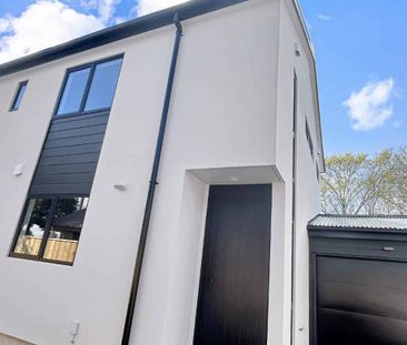 ST ALBANS- 2 BEDROOMS - Photo 3