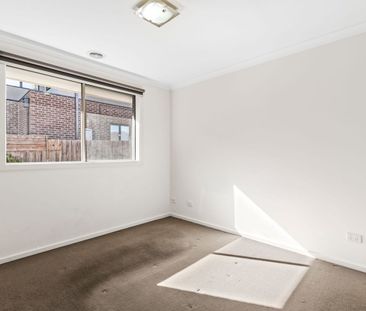 Comfortable & Low-Maintenance Living in a Prime Box Hill North Loca... - Photo 1