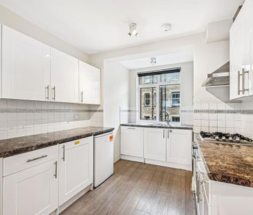 3 bedroom flat to rent - Photo 5