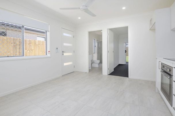 2 Bed Home With Large Fully Fenced Backyard - Photo 1