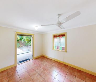 Beautiful Queenslander-Inspired Family Home in the Heart of Sherwood - Photo 6