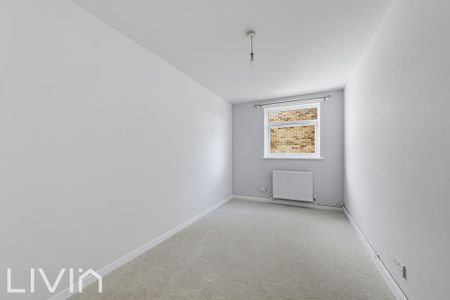 3 bedroom flat to rent - Photo 2