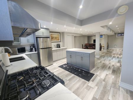 For Lease - 16 Celestine Drive, Toronto, Ontario - Photo 4