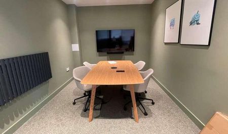 Newbury, Berkshire, RG14 - Photo 4