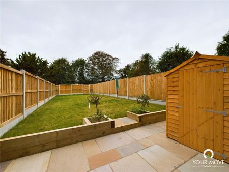 4 bedroom end of terrace house to rent - Photo 3