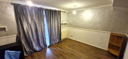 2 bedroom end of terrace house to rent - Photo 4