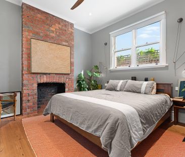 10 Ashe Grove, Toorak VIC 3142 - House For Rent | Domain - Photo 1