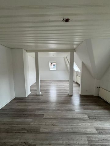 GROSSZÜGIG UND HELL AN ZENTRALER LAGE - Foto 5