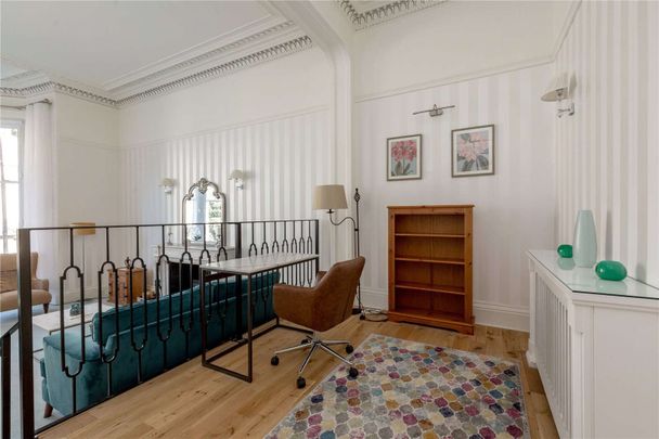 Stylish 2-Bedroom Flat in Edinburgh's Desirable West End  Palmerston Place - Photo 1