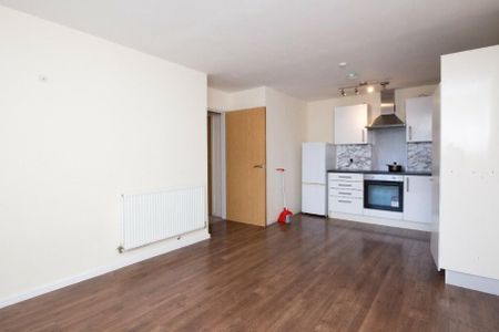 2 Bed Flat, Alban Street, M7 - Photo 5