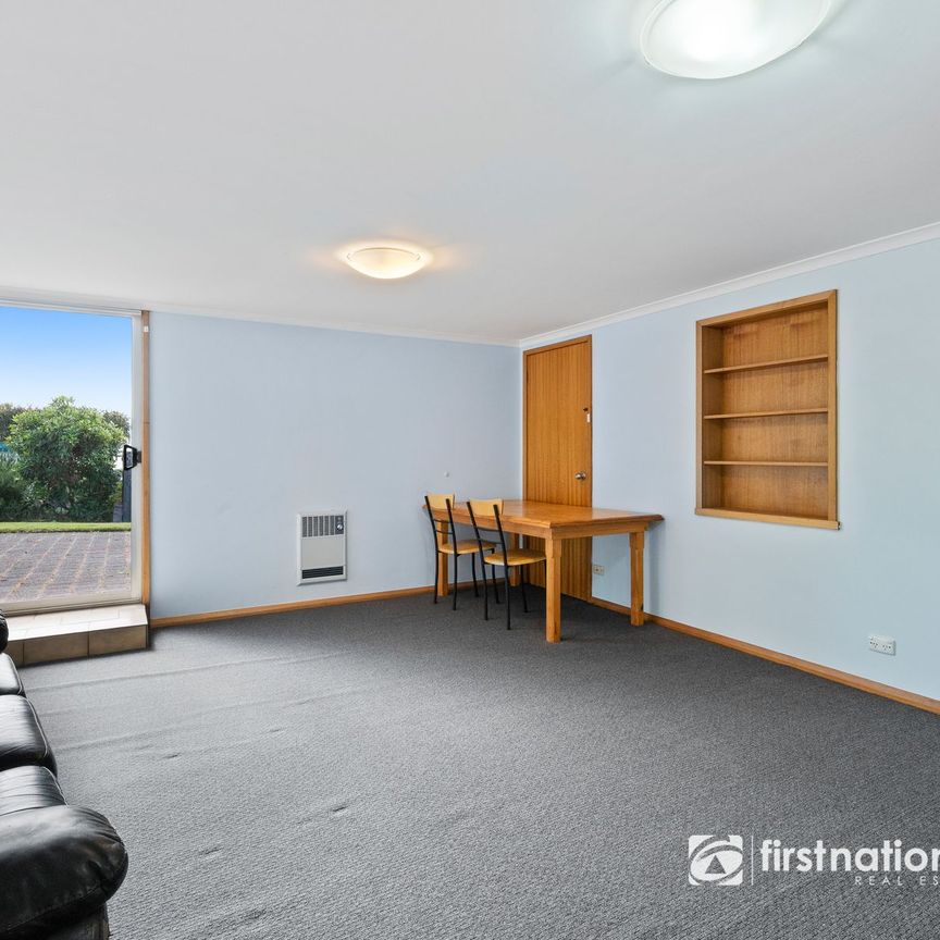 1 Bedroom Flat in Popular Location - Photo 1