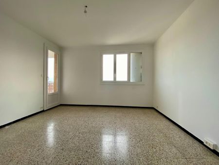 Location Appartement 3 pièces 56m² AVIGNON 84000 - Photo 3
