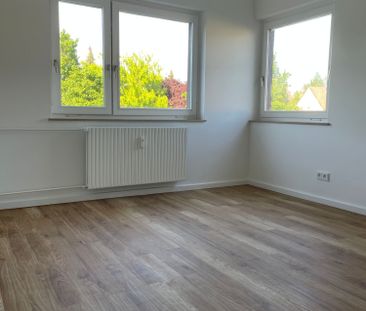 Frisch sanierte Familienwohnung in Marienfelde! - Photo 1