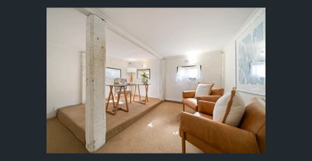 Spacious Home In Moorooka- SUITS EXTENDED/LARGER= FAMILIES - Photo 3