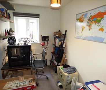 3 bedroom terraced house to rent - Photo 6