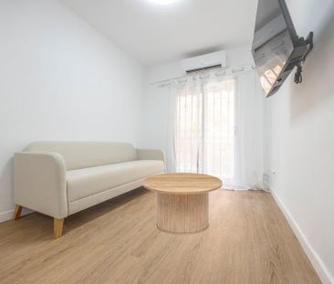 Carrer Pintor Nicolau, Valencia, Valencian Community 46022 - Photo 5