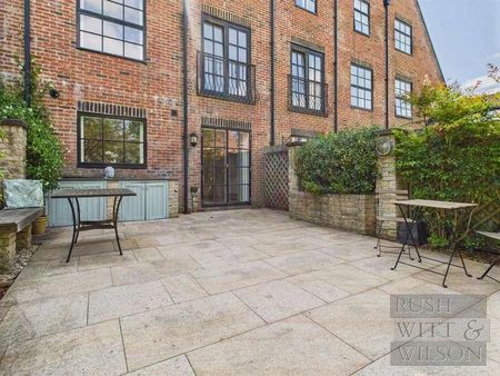 Sunny Rise, Battle, TN33 - Photo 2