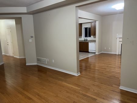 For Lease - 138 Degrassi Cove Circle Unit# Upper, Brampton, Ontario - Photo 2