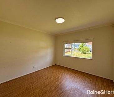 3-Bedroom for Lease in Campbelltown - Photo 3