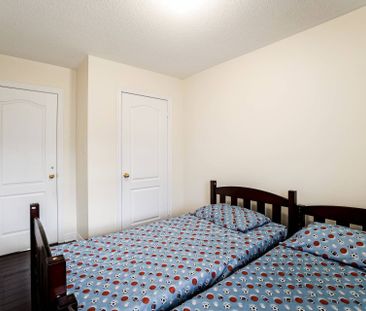 For Lease - 49 Sea Drifter Crescent, Brampton, Ontario - Photo 6