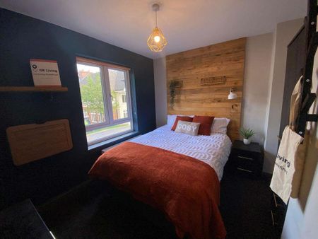 6 bedroom house of multiple occupation to rent - Photo 3