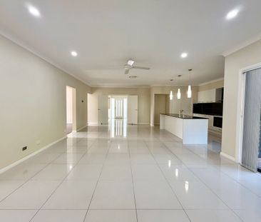11 Midden Road, Fern Bay - Photo 1