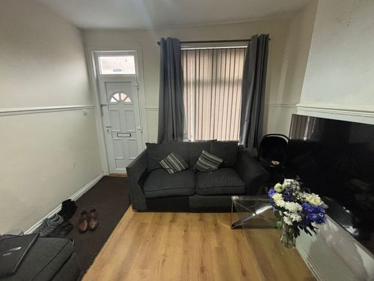 Ena Road, Foleshill - Photo 1