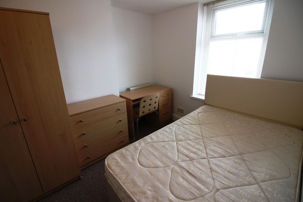 Treorchy Street, Cathays - Photo 1